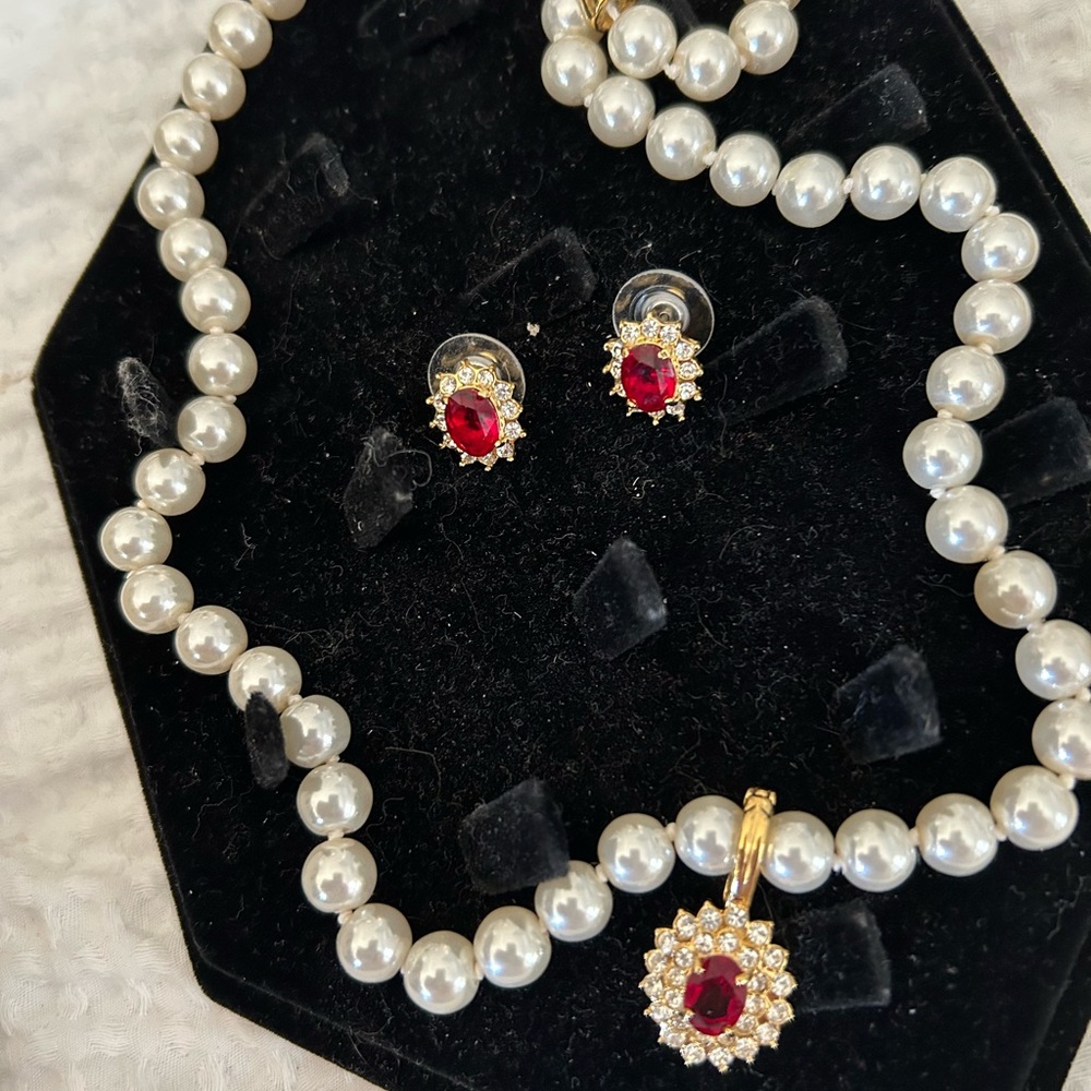 Pearl necklace with ruby and cubic zirconia stones Matching set with earrings